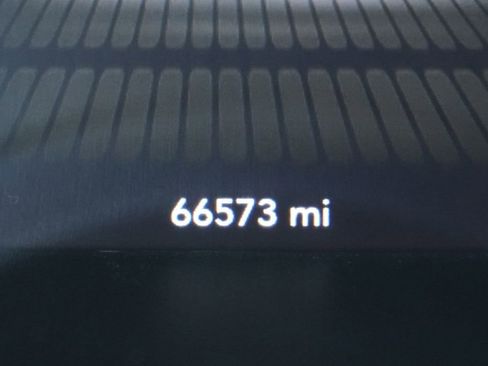 Used 2022 Dodge Challenger GT RWD image 10