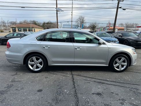 Used 2014 Volkswagen Passat 1.8T Wolfsburg Edition image 8