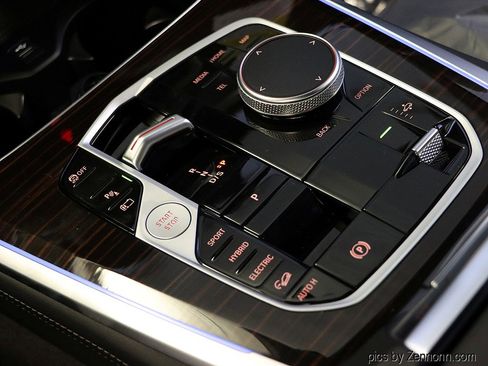 New 2026 BMW X5 xDrive50e w/ Climate Comfort Package image 27