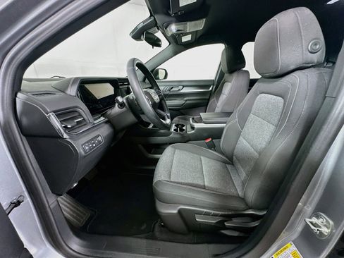 Used 2025 GMC Terrain Elevation AWD/4WD image 13
