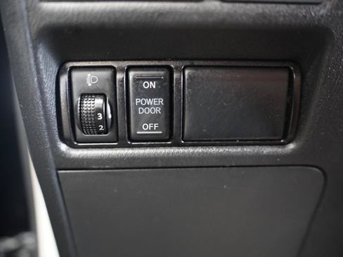 Used 2017 Nissan Armada SV w/ Driver Package RWD image 25