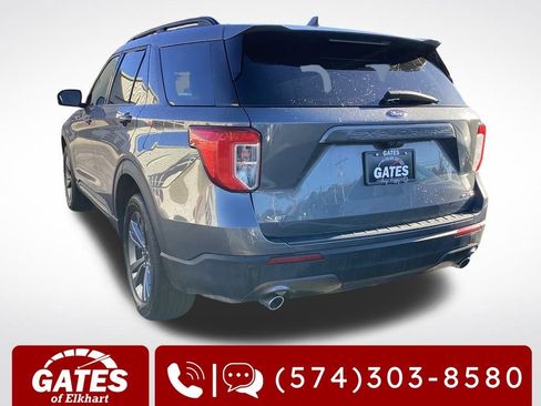 Used 2022 Ford Explorer XLT w/ Equipment Group 202A image 9