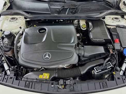 Used 2018 Mercedes-Benz GLA 250 image 11