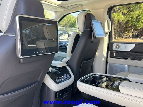 Used 2021 Lincoln Navigator L Black Label w/ Cargo Convenience Package image 26