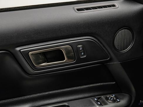 Used 2020 Ford Mustang Shelby GT500 w/ Technology Package RWD image 84