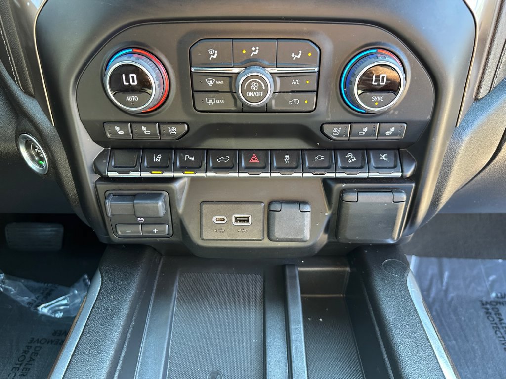 Used 2022 Chevrolet Silverado 2500 High Country w/ Z71 Off-Road Package AWD/4WD image 12