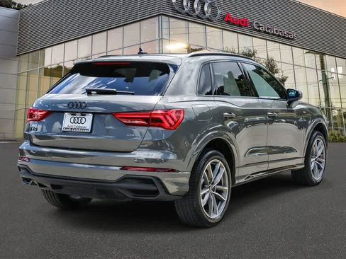 Used 2025 Audi Q3 2.0T Premium w/ Convenience Package AWD/4WD image 4