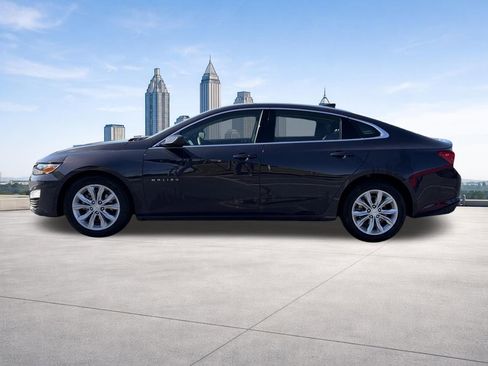 Used 2025 Chevrolet Malibu LT FWD image 2