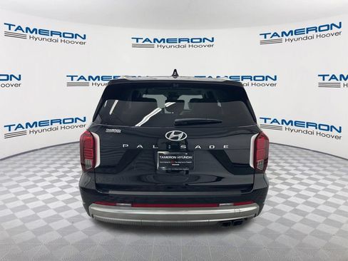 Used 2024 Hyundai Palisade Calligraphy FWD image 4
