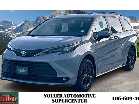 Used 2024 Toyota Sienna XLE Woodland Edition image 1