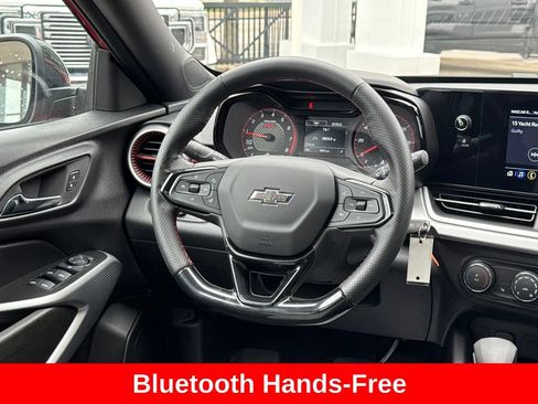 Used 2026 Chevrolet Trax RS w/ Sunroof Package FWD image 11