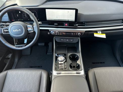 New 2026 Kia Carnival SX w/ SX Dark Edition Package image 9