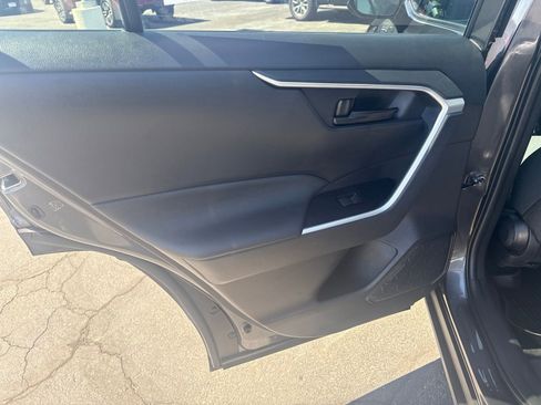 Used 2023 Toyota RAV4 LE AWD/4WD image 19