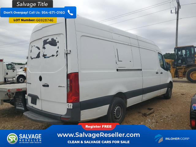 Used 2021 Mercedes-Benz Sprinter 2500 image 4