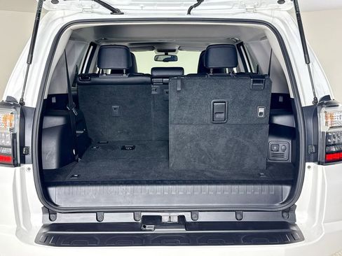 Used 2019 Toyota 4Runner 4WD image 22