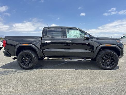New 2026 GMC Canyon Denali w/ LPO, Denali Black Edition AWD/4WD image 3