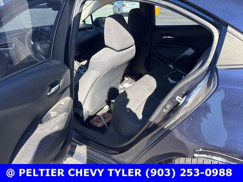 Used 2020 Toyota Corolla LE image 18