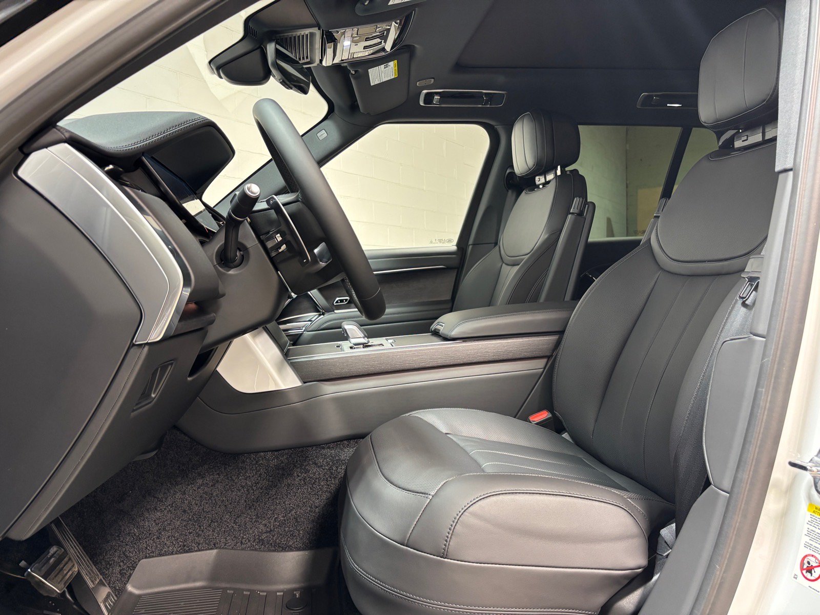 New 2026 Land Rover Range Rover SE AWD/4WD image 22