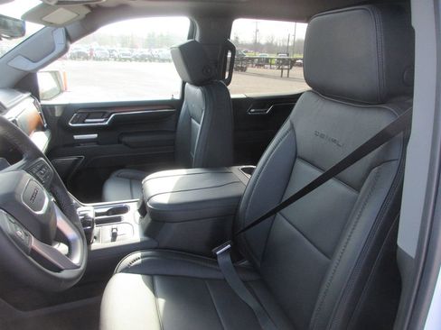 New 2026 GMC Sierra 1500 Denali image 13