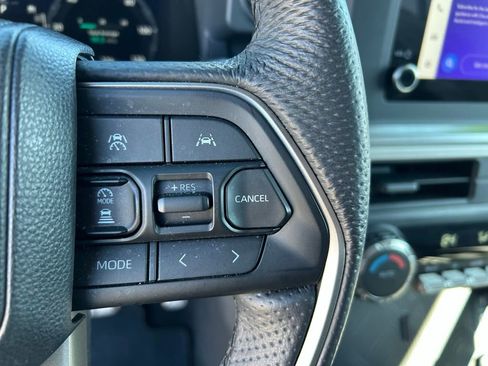 Used 2025 Toyota Tacoma TRD Sport image 20