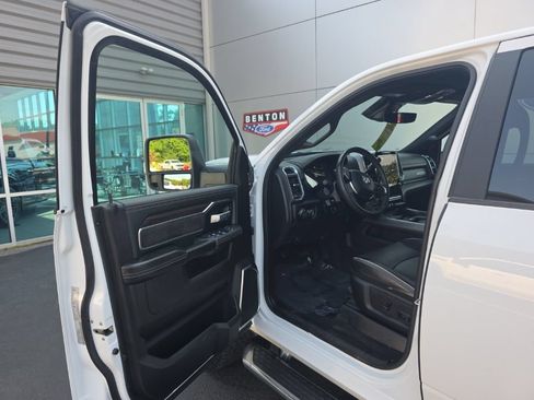 Used 2025 RAM 2500 Laramie AWD/4WD image 13