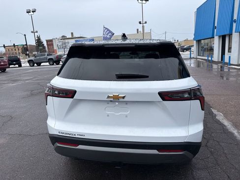 New 2026 Chevrolet Equinox LT image 11