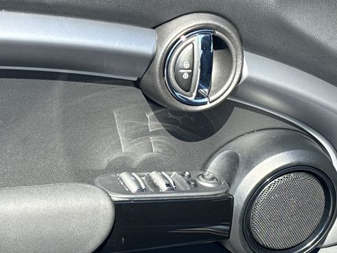 Used 2024 MINI Cooper Convertible image 21