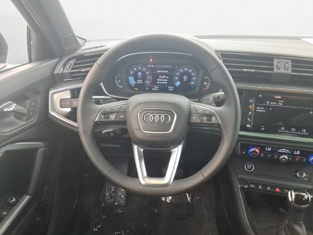 Used 2025 Audi Q3 2.0T Premium AWD/4WD image 14