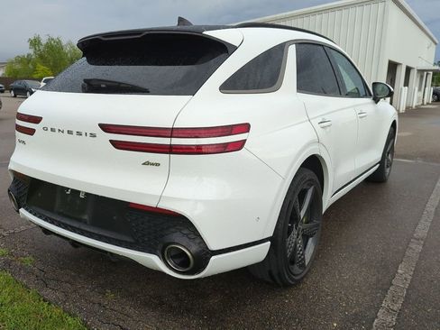 Used 2023 Genesis GV70 2.5T w/ Sport Prestige Package AWD/4WD image 3