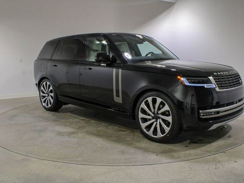 New 2026 Land Rover Range Rover Long Wheelbase SE AWD/4WD image 7