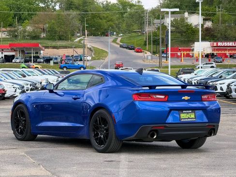 Used 2017 Chevrolet Camaro LT RWD image 2