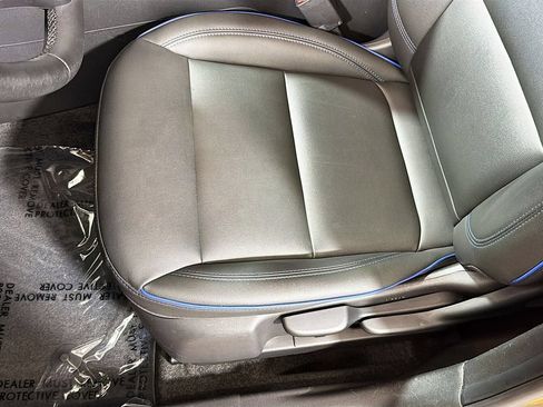 Used 2024 Buick Envista Sport Touring w/ Convenience II Package FWD image 19