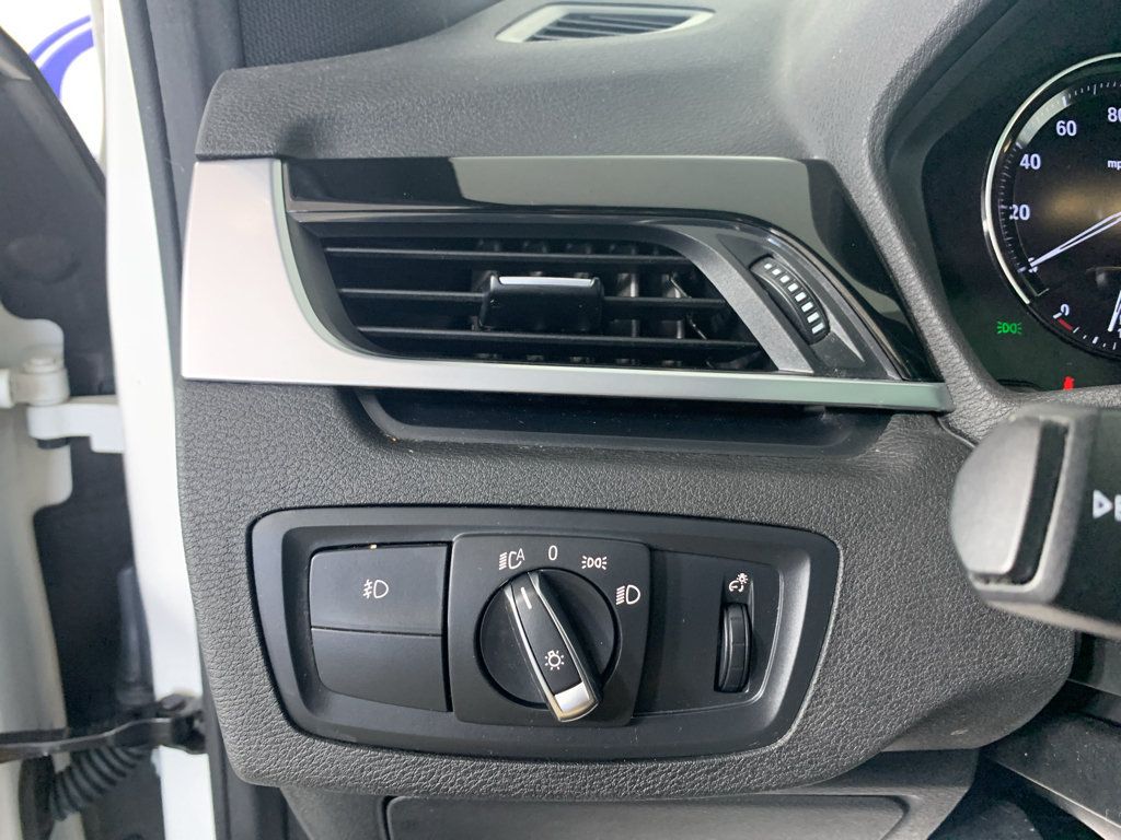 Used 2018 BMW X1 sDrive28i FWD image 16
