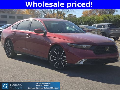 Certified 2023 Honda Accord Touring image 1