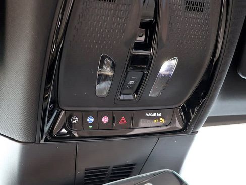 Used 2024 Cadillac Lyriq Luxury w/ LPO, Floor Liner Package AWD/4WD image 18