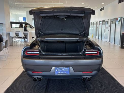 Used 2022 Dodge Challenger GT image 9
