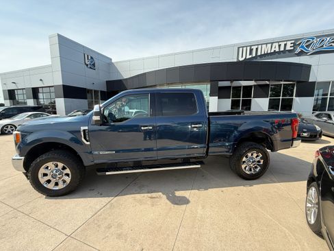 Used 2017 Ford F350 Lariat w/ Lariat Ultimate Package AWD/4WD image 4