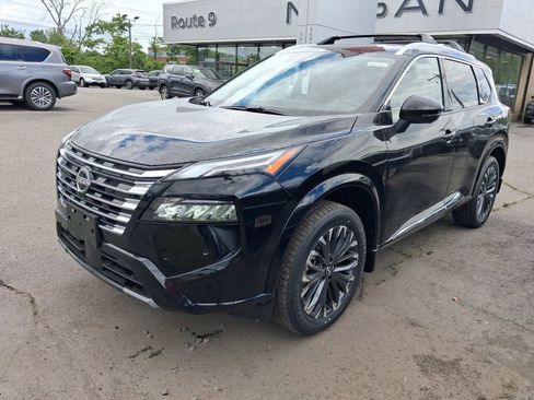New 2026 Nissan Rogue Platinum w/ Platinum Premium Package AWD/4WD image 2