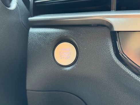 Used 2025 Kia Sorento S w/ Panoramic Sunroof Package FWD image 22