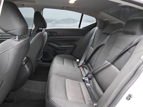 Used 2024 Nissan Altima 2.5 SV w/ SV Premium Package AWD/4WD image 25