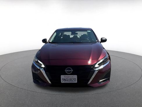 Used 2025 Nissan Altima 2.5 SV FWD image 4