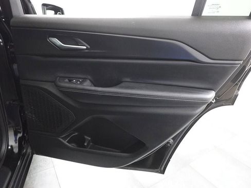 Used 2023 Jeep Grand Cherokee L Altitude image 28