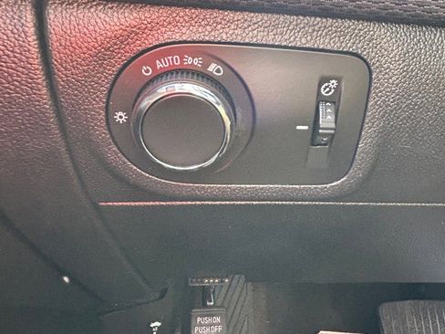 Used 2018 Chevrolet Cruze LS image 11