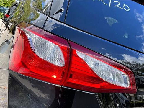 Used 2018 Chevrolet Equinox LT image 27