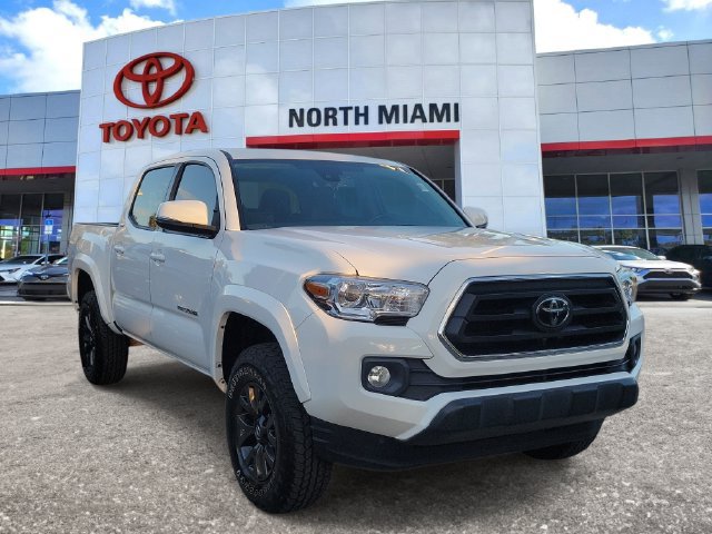 Used 2022 Toyota Tacoma SR5 w/ Technology Package RWD image 1