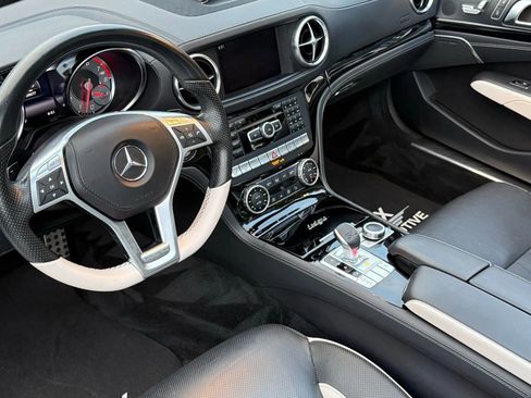 Used 2015 Mercedes-Benz SL 550 image 30
