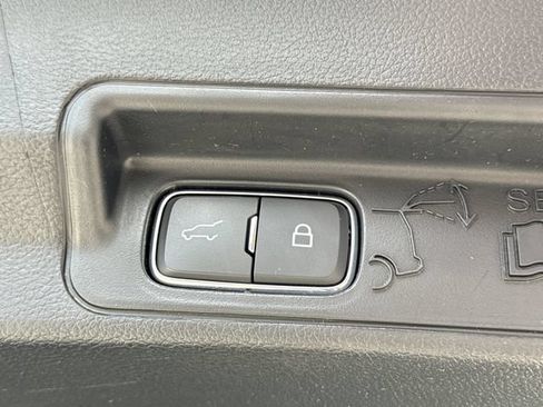 Certified 2024 Ford Explorer Limited w/ Limited Technology Package RWD image 19
