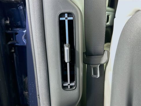 Certified 2025 Hyundai Santa Fe SEL image 25