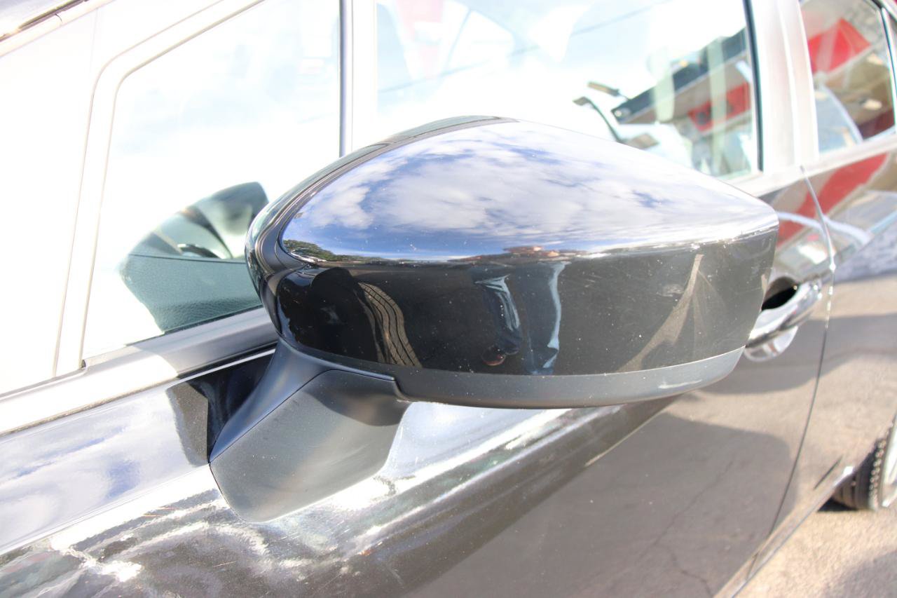 Used 2025 Nissan Versa SV w/ Trunk Package FWD image 47