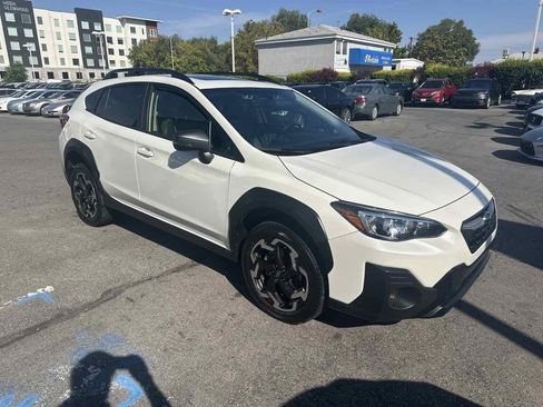 Used 2022 Subaru Crosstrek 2.5i Sport w/ Moonroof Package image 4